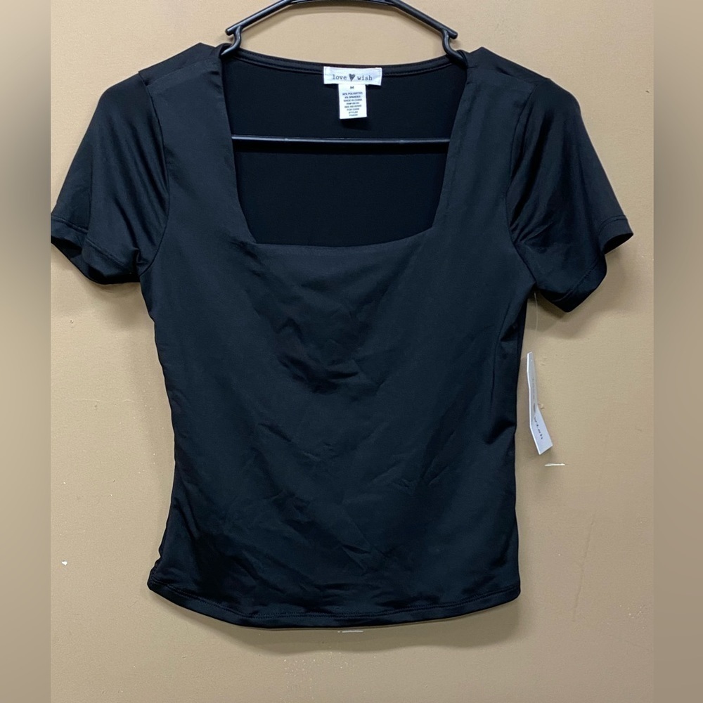 Love Wish Black Square Neck Crop Top Short Sleeve Size M NWT